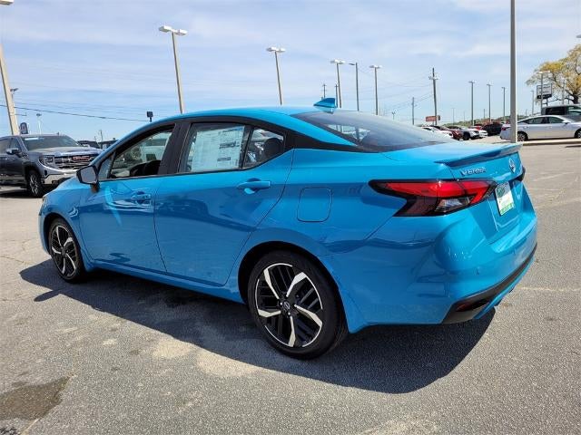 2025 Nissan Versa SR