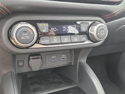 2025 Nissan Versa SR