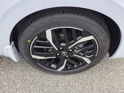 2025 Nissan Versa SR