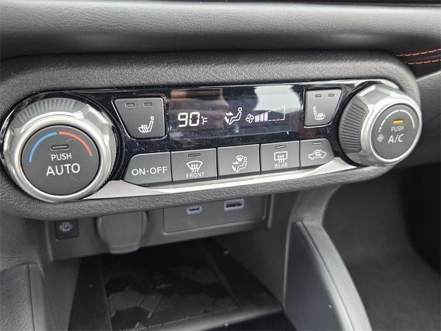 2025 Nissan Versa SR