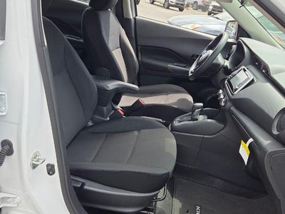 2025 Nissan Kicks Play S FWD