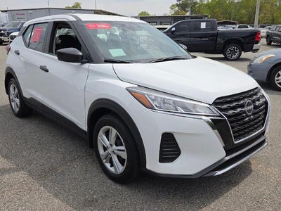 2025 Nissan Kicks Play S FWD