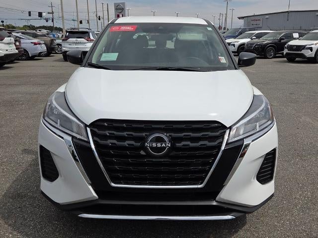 2025 Nissan Kicks Play S FWD