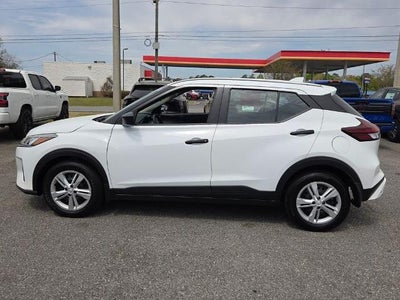 2025 Nissan Kicks Play S FWD
