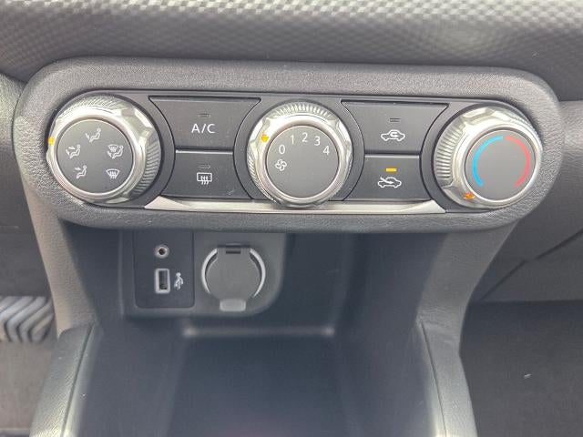 2025 Nissan Kicks Play S FWD