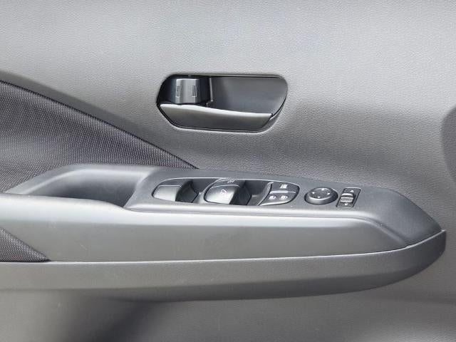 2025 Nissan Kicks Play S FWD