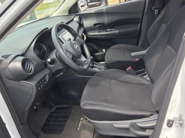 2025 Nissan Kicks Play S FWD