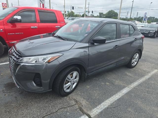 2022 Nissan Kicks S FWD
