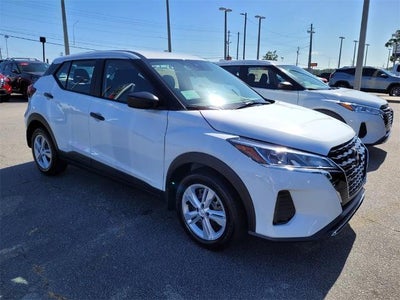 2025 Nissan Kicks Play S