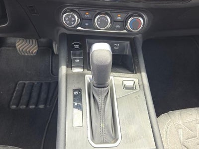 2025 Nissan Kicks SV FWD