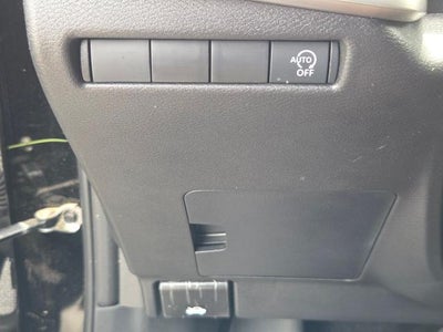 2025 Nissan Kicks SV FWD