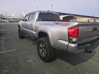 2017 Toyota Tacoma SR5 Double Cab 6' Bed V6 4x4 AT (Natl)