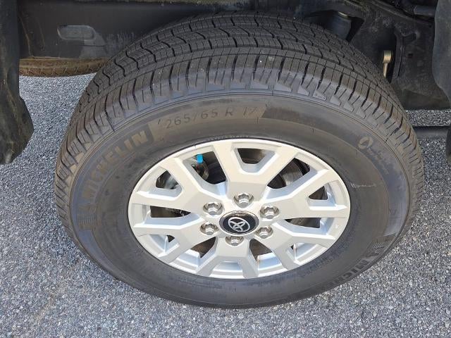 2024 Toyota Tacoma 2WD 2WD SR5 Double Cab 5' Bed AT (SE)
