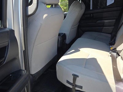 2024 Toyota Tacoma 2WD 2WD SR5 Double Cab 5' Bed AT (SE)