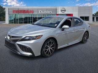 2022 Toyota Camry SE Auto (SE)