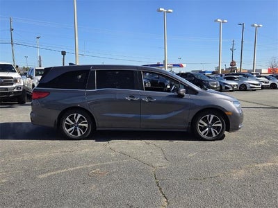 2022 Honda Odyssey Touring Auto