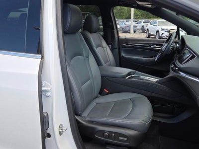 2023 Buick Enclave Essence FWD