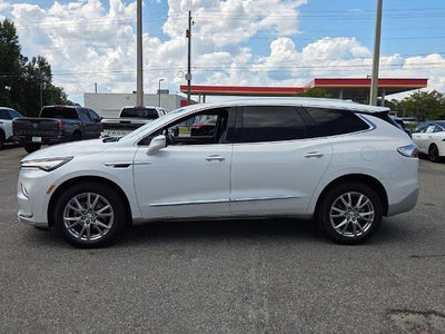 2023 Buick Enclave Essence FWD