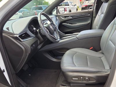 2023 Buick Enclave Essence FWD
