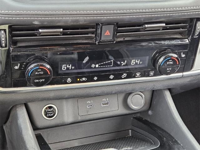 2021 Nissan Rogue FWD SV