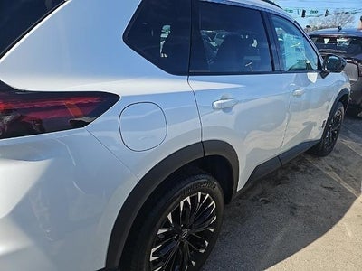 2026 Nissan Rogue 2026.5 FWD Dark Armor