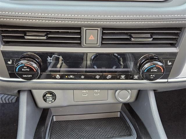 2026 Nissan Rogue 2026.5 FWD Dark Armor