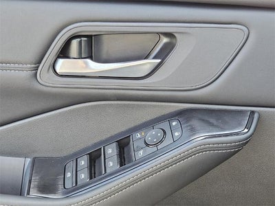 2026 Nissan Rogue 2026.5 FWD Dark Armor