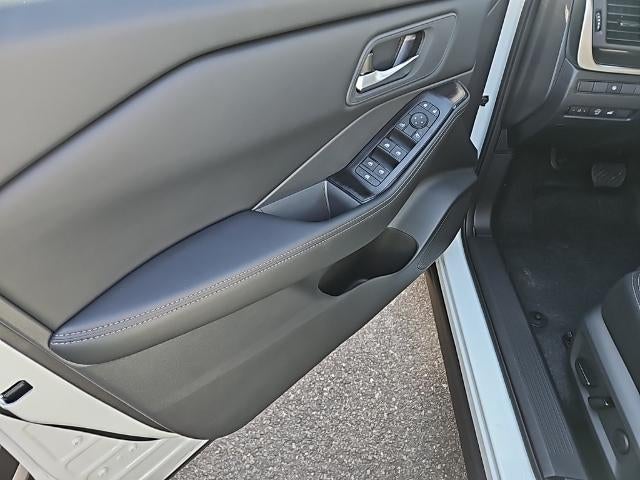 2026 Nissan Rogue 2026.5 FWD SV