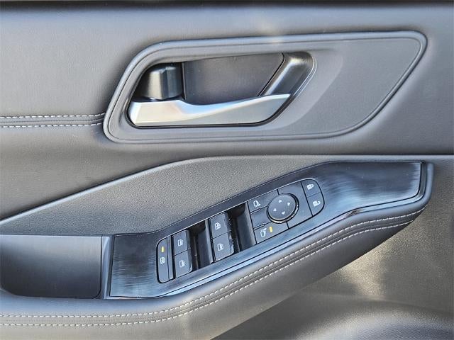 2026 Nissan Rogue 2026.5 FWD Dark Armor