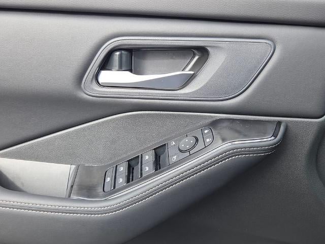 2026 Nissan Rogue 2026.5 FWD SV