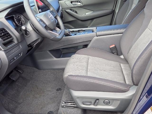2027 Nissan Rogue SV