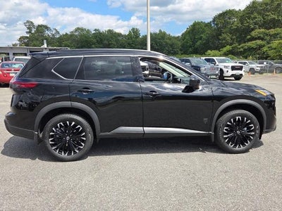 2026 Nissan Rogue 2026.5 FWD Dark Armor