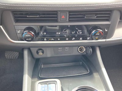 2026 Nissan Rogue 2026.5 FWD Dark Armor