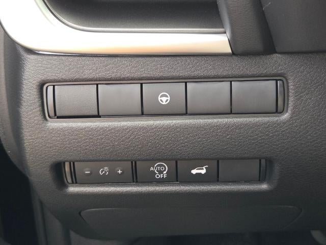 2026 Nissan Rogue 2026.5 FWD Dark Armor