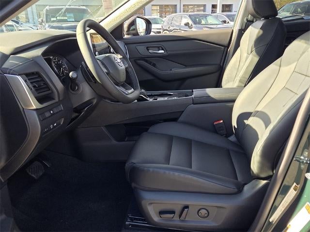 2026 Nissan Rogue 2026.5 FWD Dark Armor