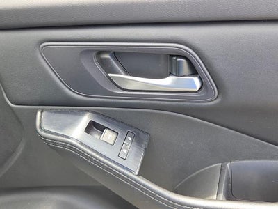 2024 Nissan Rogue FWD SV