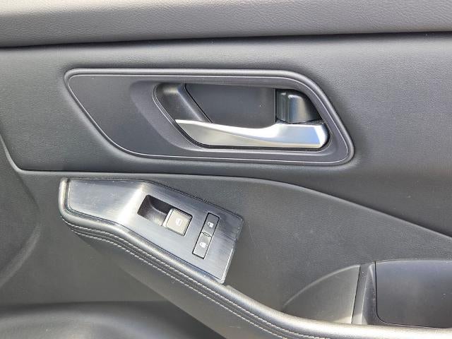 2024 Nissan Rogue FWD SV