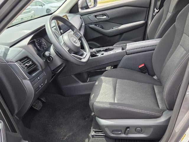 2024 Nissan Rogue FWD SV