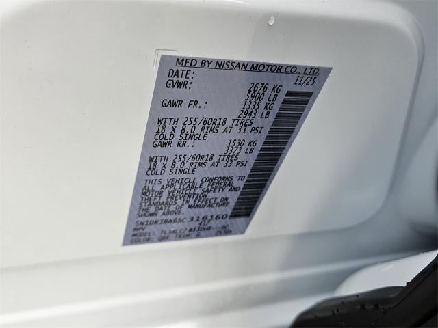 2025 Nissan Pathfinder SV