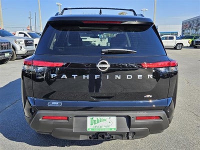 2025 Nissan Pathfinder SV