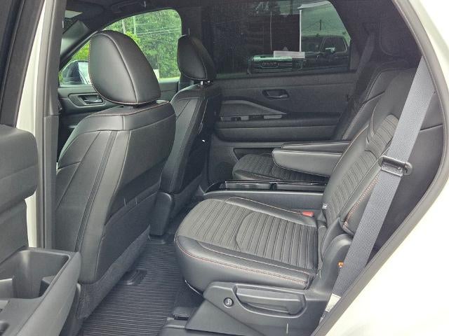 2024 Nissan Pathfinder Rock Creek 4WD