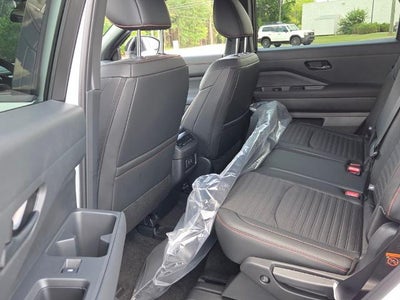 2026 Nissan Pathfinder Rock Creek®
