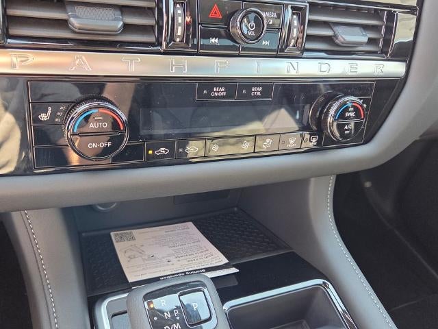 2026 Nissan Pathfinder SV