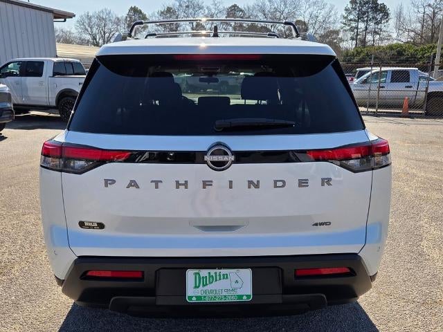 2026 Nissan Pathfinder SV