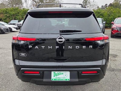 2026 Nissan Pathfinder SV