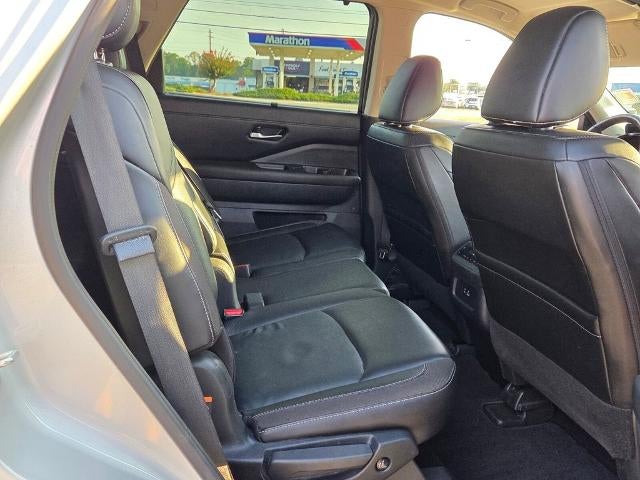 2024 Nissan Pathfinder SL 2WD