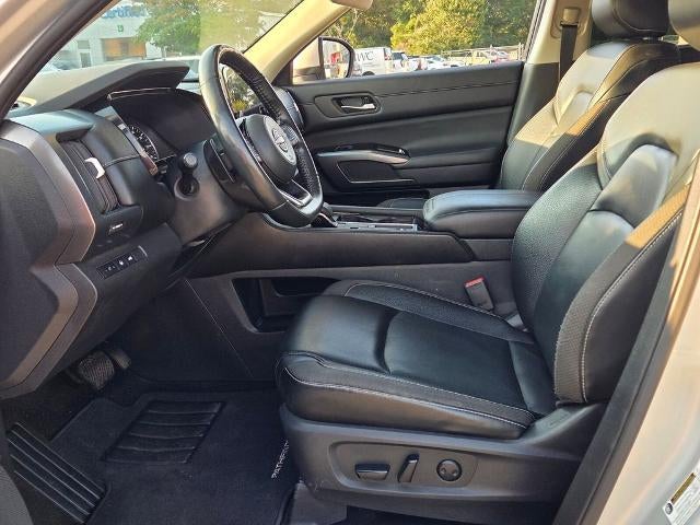 2024 Nissan Pathfinder SL 2WD