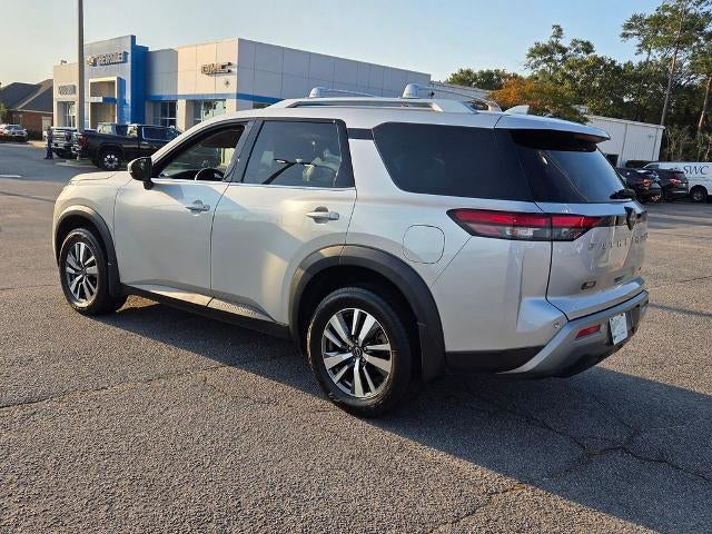 2024 Nissan Pathfinder SL 2WD