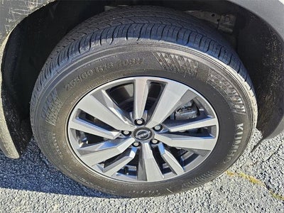 2025 Nissan Pathfinder SL 2WD