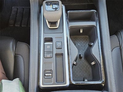 2025 Nissan Pathfinder SL 2WD